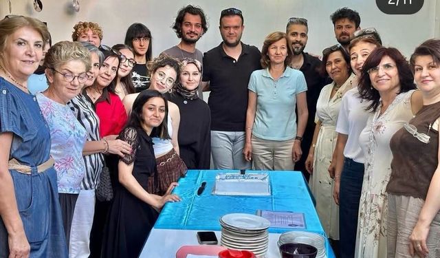 Eskişehir’de burslu öğrenciler mezuniyet sevinci yaşadı