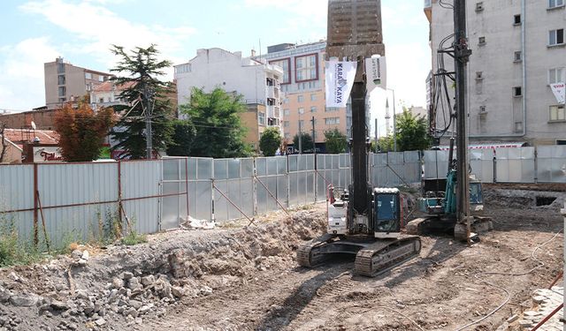 Eskişehir'de tarihi Halkevi için ilk kazma vuruldu