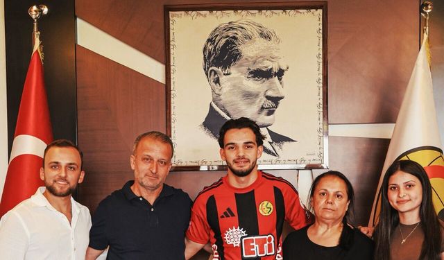 Eskişehirspor'un yeni transferi: Mutlu ve gururluyum