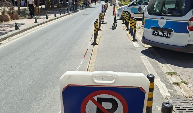 Eskişehir'de dikkat çeken park: Dubaların arasına bırakıldı