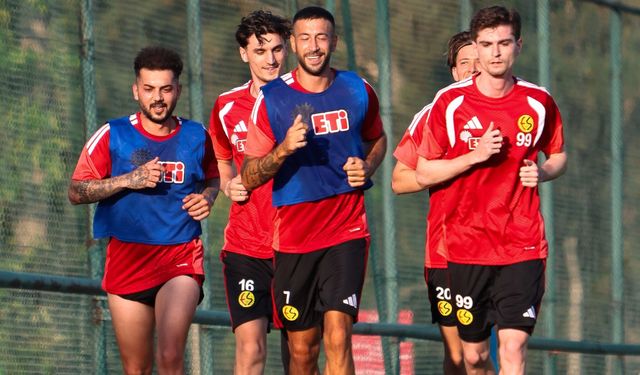Eskişehirspor çift antrenmanlarla hazırlanıyor