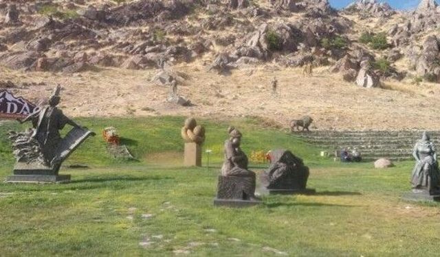 Eskişehir’de açık hava müzesine yoğun ilgi!