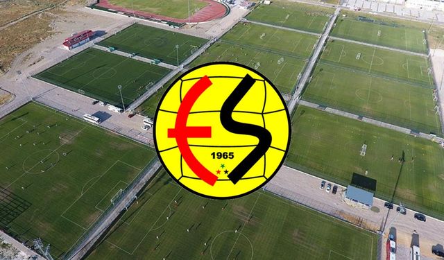 Es Es, o maçı takip edecek