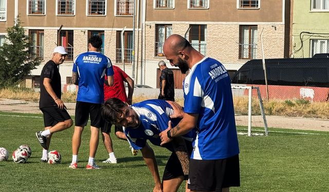 Anadolu SF çift idman yapıyor