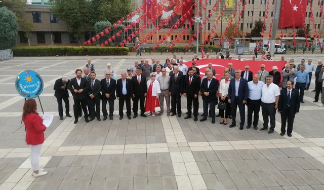 İYİ Parti Eskişehir’den 30 Ağustos’ta dev bayraklı kutlama