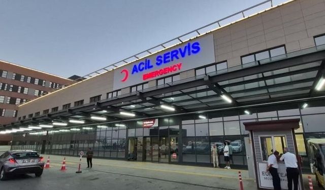 Eskişehir’de yaşlı çift evde baygın halde bulundu