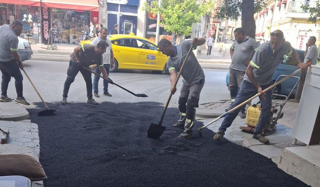Eskişehir’de esnafın tek mesajı caddeyi asfalta kavuşturdu