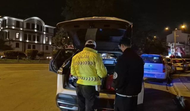 Eskişehir’de polisin ‘Dur’ ihtarına uymayan sürücü yakalandı