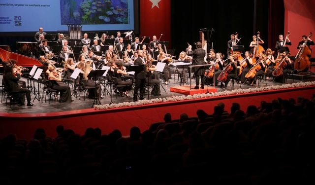 Eskişehir’de yeni sezon böyle başladı: Sahne opera ve operetle doldu