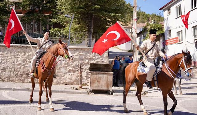 Seyitgazi’de kurtuluş coşkusu yaşandı