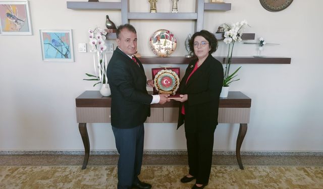 Yeni Sendika’dan Rektör Gümüşsoy’a ziyaret