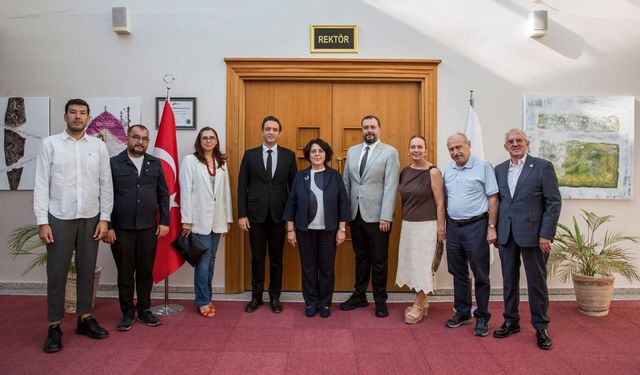 Kızılay Eskişehir’den Rektör Gümüşsoy’a hayırlı olsun ziyareti