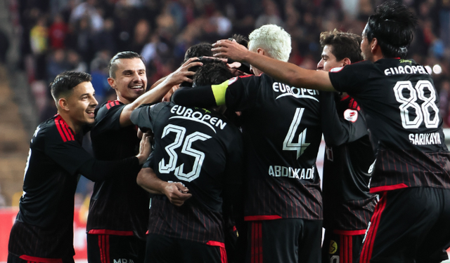 Eskişehirspor’dan kupada 4 gollü galibiyet!