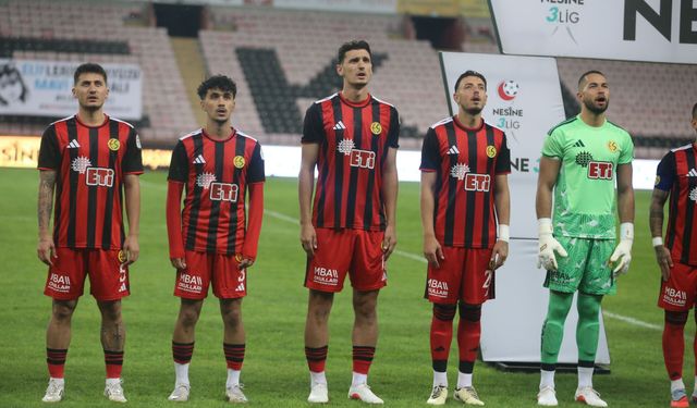 Ozan kart görürse cezalı olacak