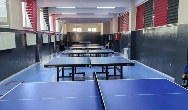 Kemal Unakıtan Spor Salonu yenilendi