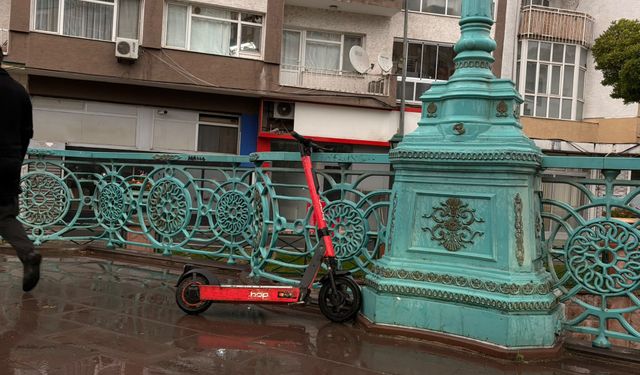 Eskişehir'de gelişigüzel park dikkat çekti