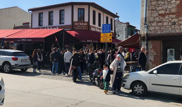 Tarihi Odunpazarı hafta içi de turist ağırlıyor