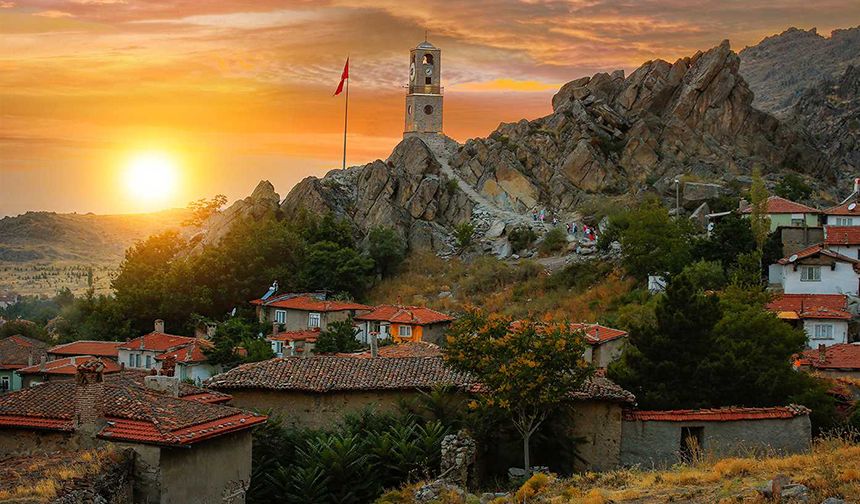 Sivrihisar'da alkışlar erkeğe eleştiriler kadına mı?