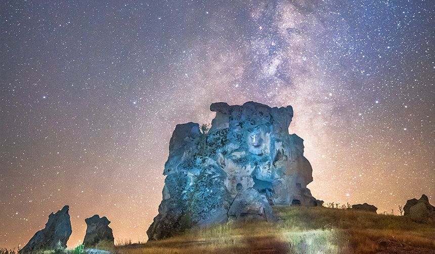 Meteor yağmurundan Eskişehir'de büyüleyen fotoğraflar