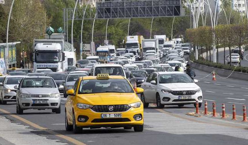 Sürücüler dikkat, bakan açıkladı: İşte trafikte yeni cezalar