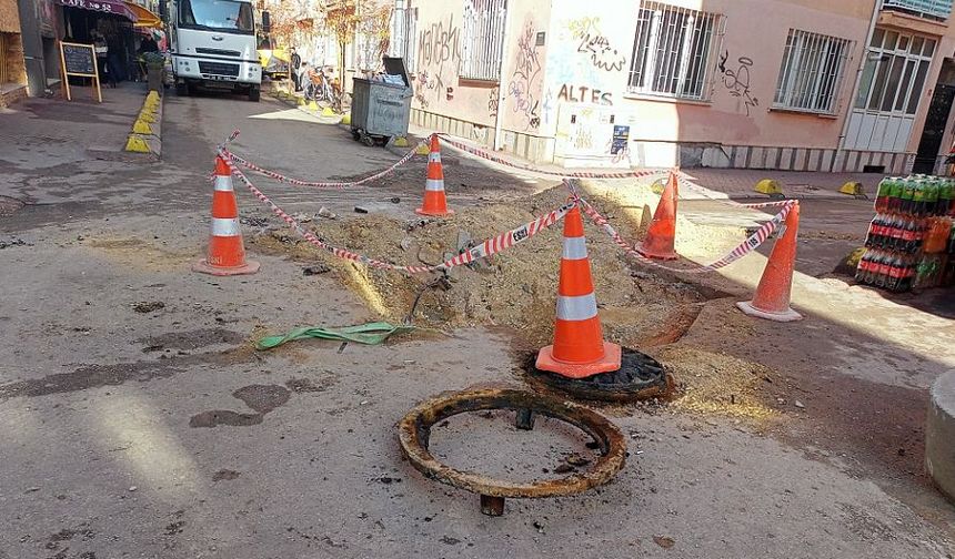 Eskişehir'de bakım ve onarım çalışmaları yolları kapattı