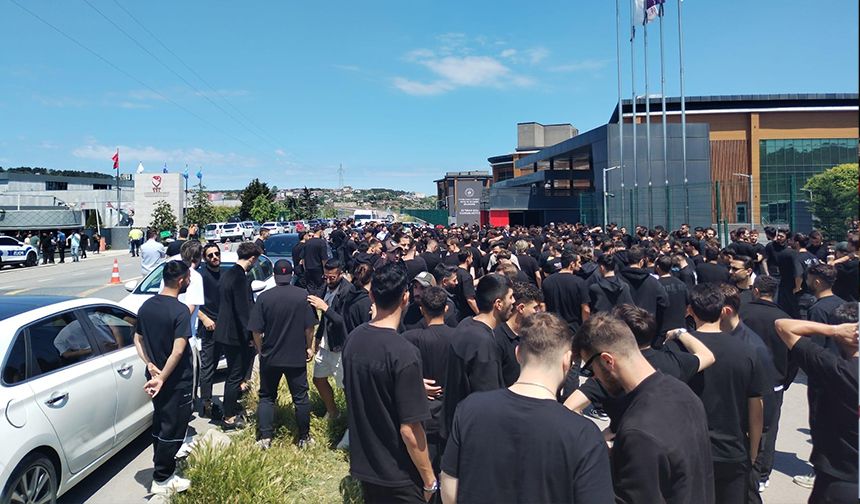 Eskişehirspor'dan 19 futbolcuyu vuruyor: TFF'ye yürüdüler
