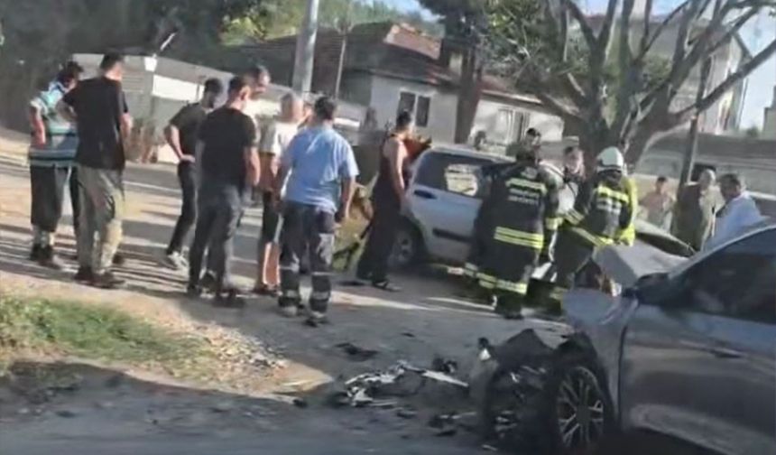 Eskişehir'de feci kaza: Dakikalarca kurtarılmayı bekledi