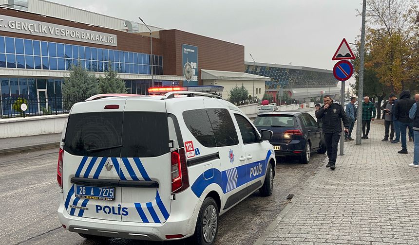 Eskişehir'de alacak verecek kavgası: Önce vurdu sonra polisi aradı