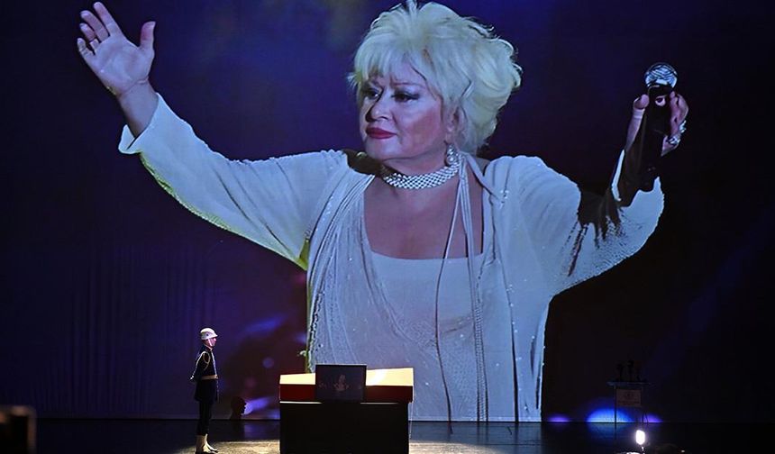 Türk sanat müziğinin efsane ismi için AKM’de tören