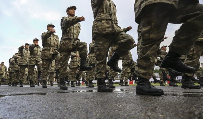 Bakan açıkladı: Askerlikte yeni uygulama yolda!