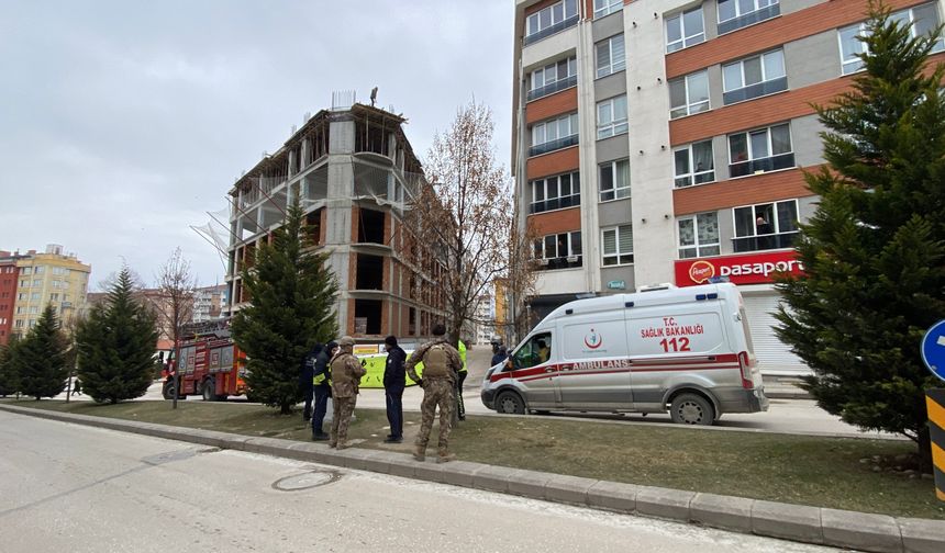 Eskişehir'de intihar girişimini film gibi seyretti!