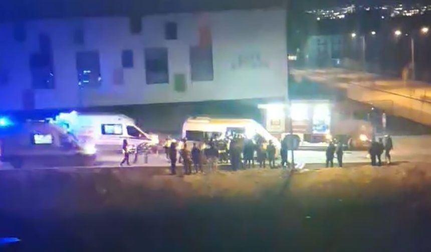 Eskişehir'de kavşakta korkutan çarpışma: Çok sayıda yaralı var