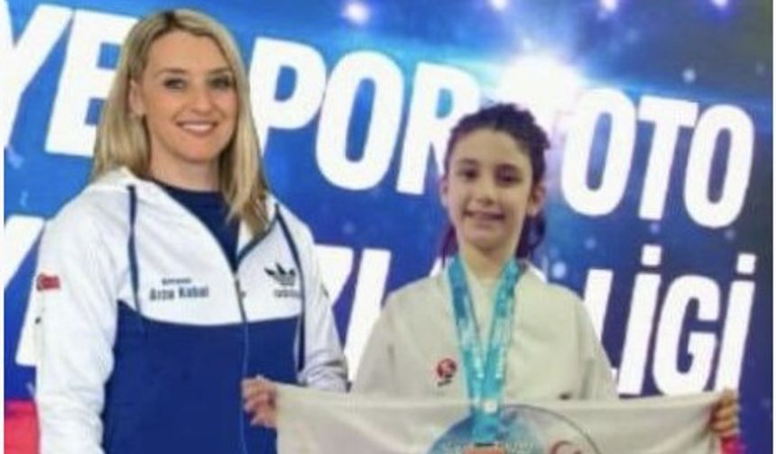 Eskişehir’in gururu: Eylül Sare Karav Türkiye 3’üncüsü oldu