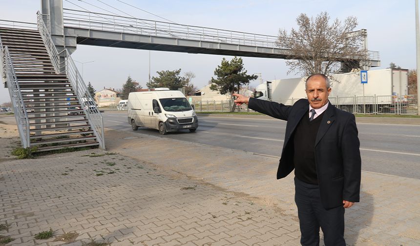 Eskişehir'de büyük mağduriyet: 1 saatte karşıya geçiyorlar!