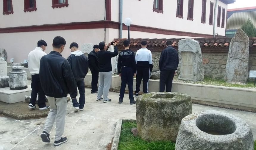 Devlet korumasındaki çocuklara tarih ve kültür buluşması