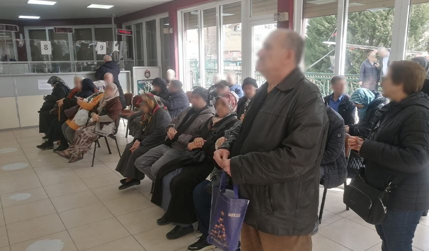 Eskişehir'de 2 liralık tasarruf kuyruğu