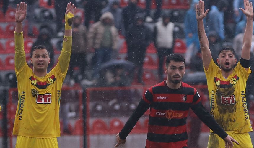 Eskişehirspor Ayvalıkgücü maçı için merak konusu: Stoperde kimler oynayacak?