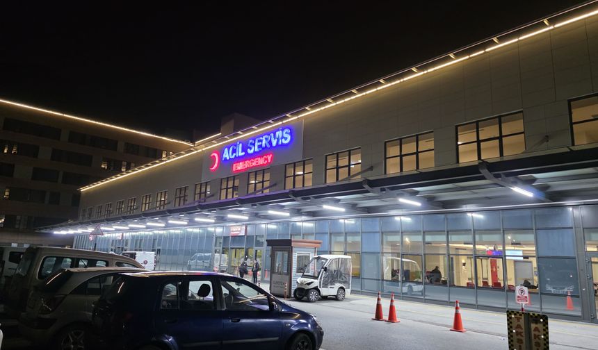 Eskişehir'de bayramda hastanelerde yoğunluk: Uzun kuyruklar oluştu