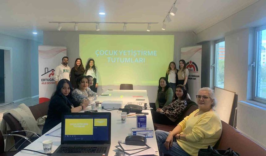Eskişehirli annelere 'Çocuk Yetiştirme Tutumları' eğitimi