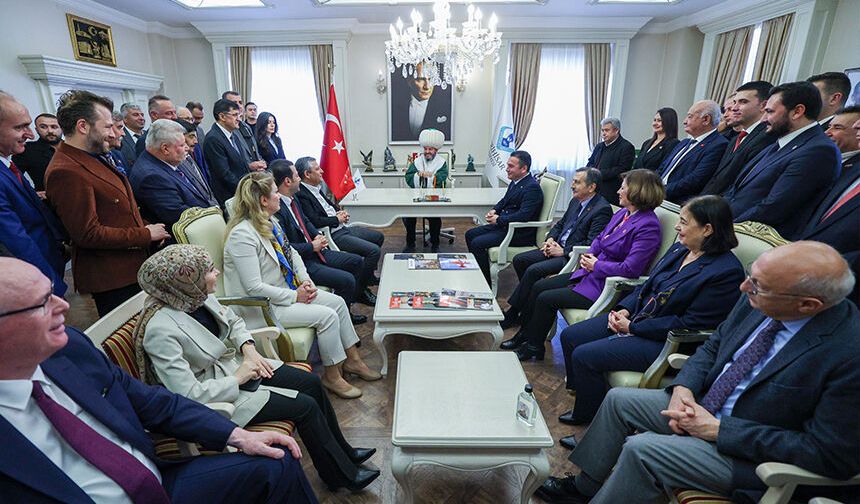 CHP Genel Başkanı Özgür Özel Sivrihisar'da