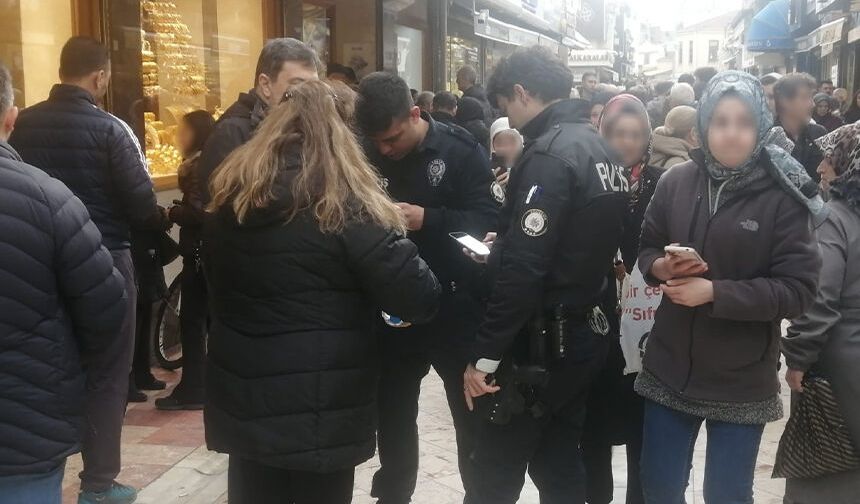 Eskişehir'de vatandaş kuyumculara akın etti: Emniyet tedbir aldı