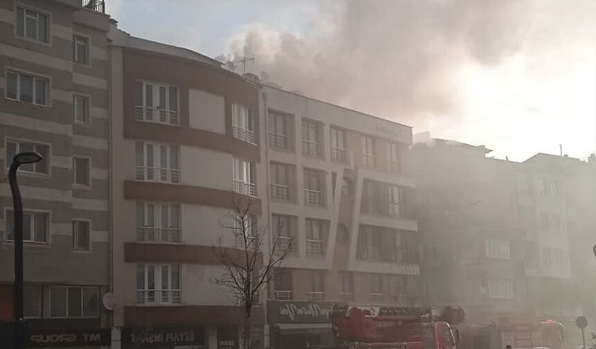 Eskişehir’de yangın paniği: Cadde duman altında kaldı