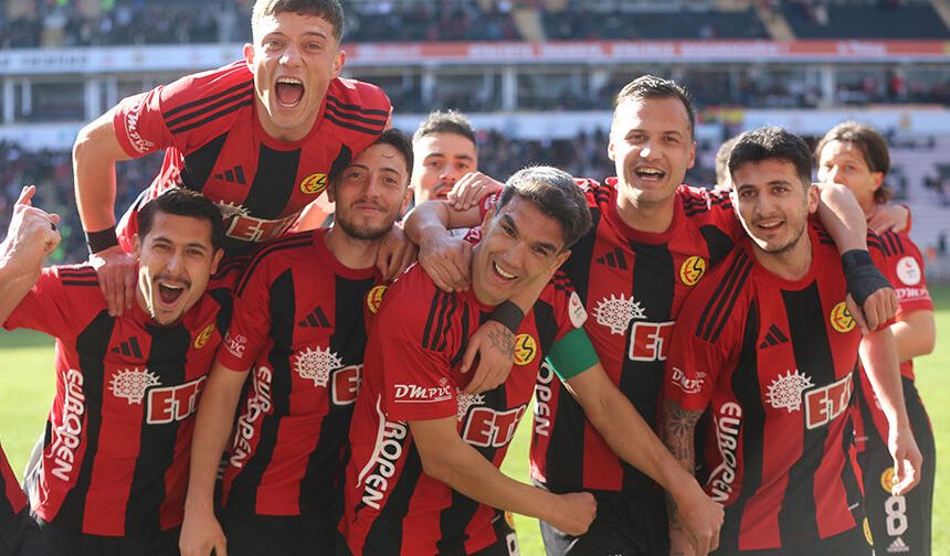 Eskişehirspor maçında gol sevinçlerinde İspanyol esintisi