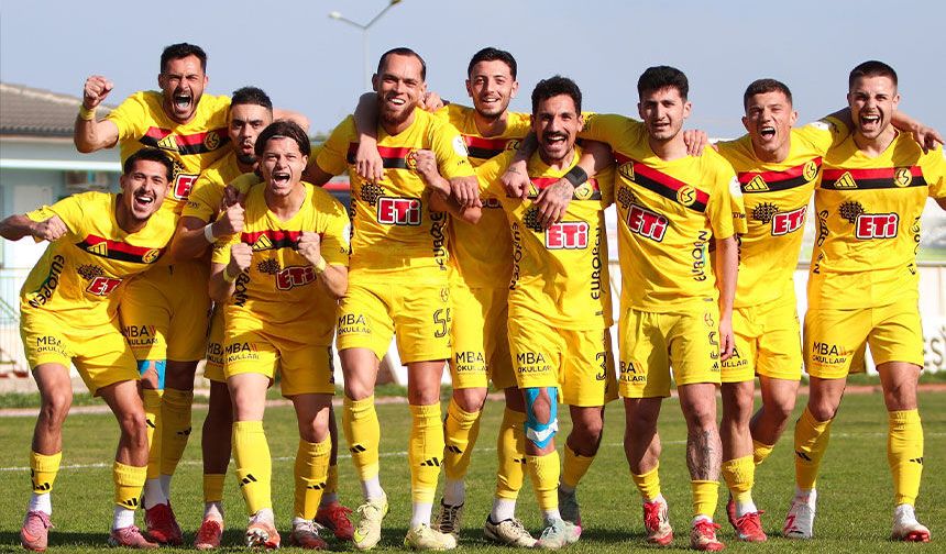 Eskişehirspor tüm liglerde açık ara zirvede!