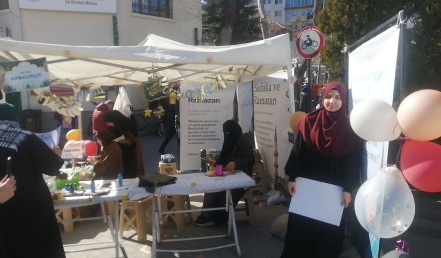 Eskişehir'de Gazze için yardım çadırı kuruldu