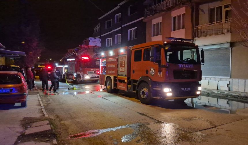 Eskişehir’de yangın paniği: 1’i çocuk 3 kişi hastanelik oldu
