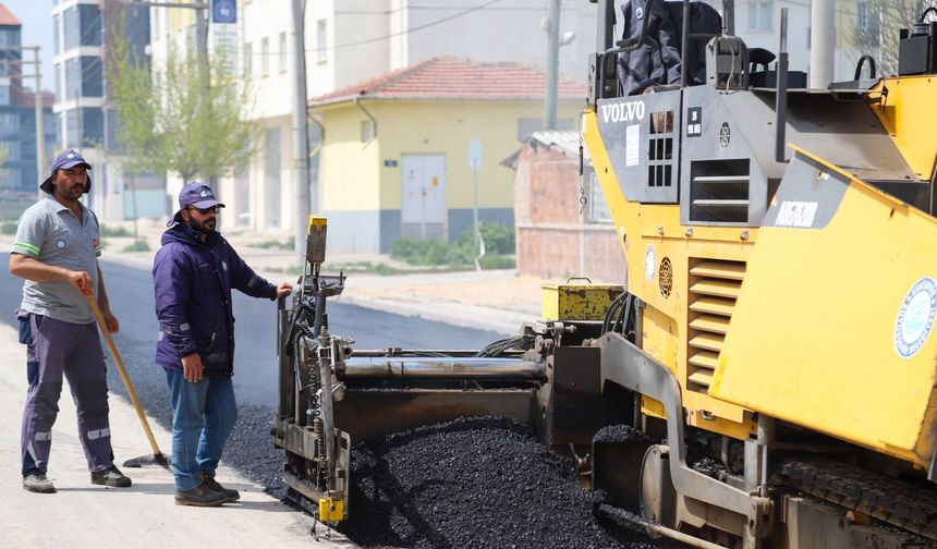 Eskişehir'de asfalt mesaisi başladı: Bazı yollar trafiğe kapatılacak!