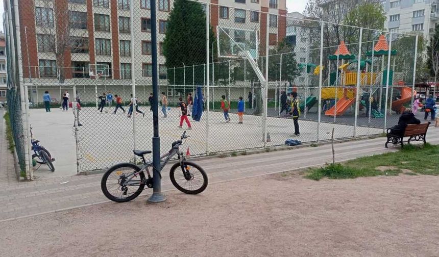 Eskişehirliler güzel havayla beraber sokağa akın ettiler!