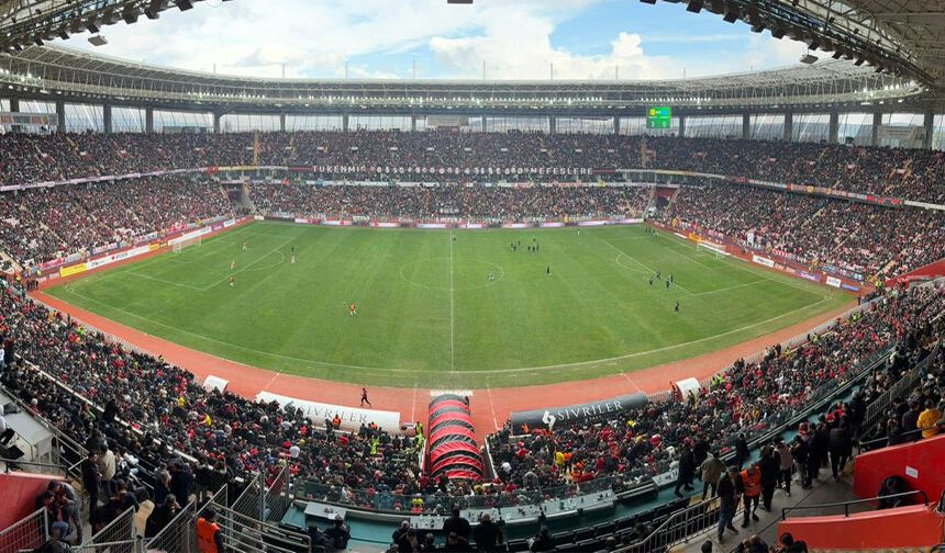 Eskişehir tribünlerinde Kütahyaspor maçında müthiş ambiyans