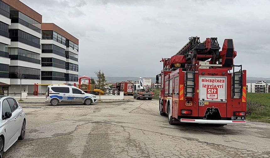 Eskişehir'de yangın paniği: Ev sahipleri müdahale etti